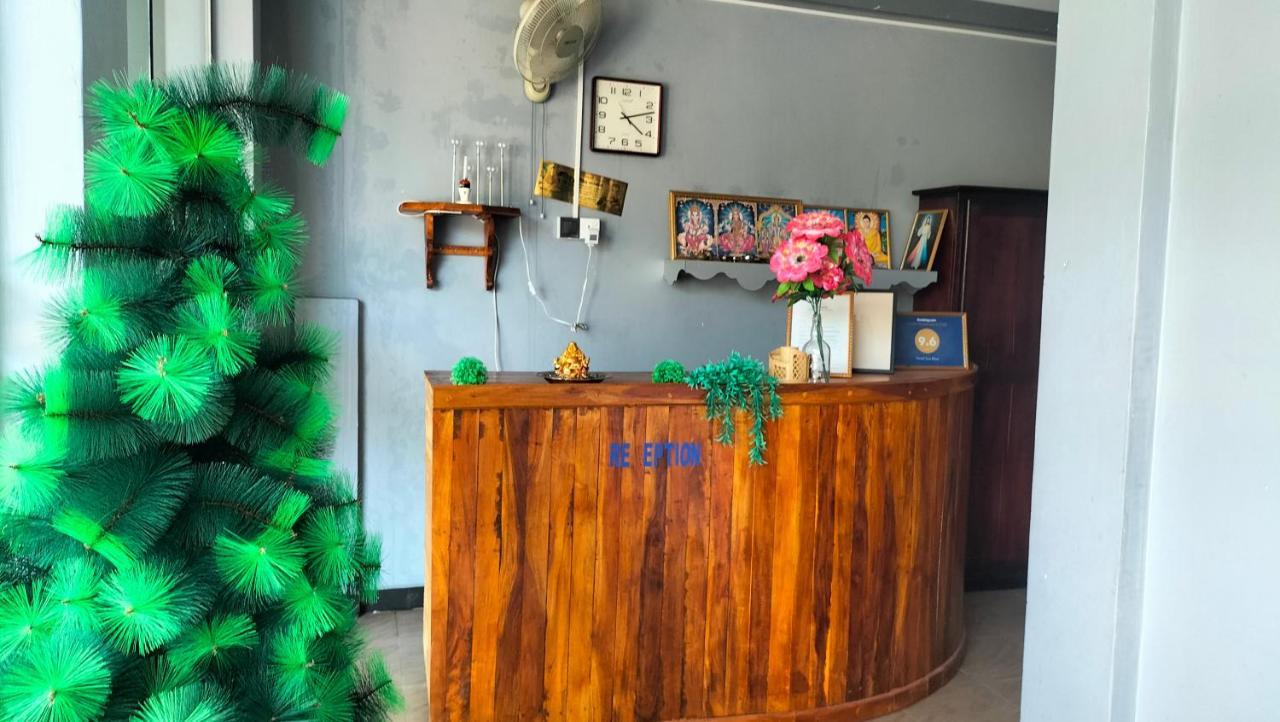 Hotel Sun Blue Uppuveli Exterior photo